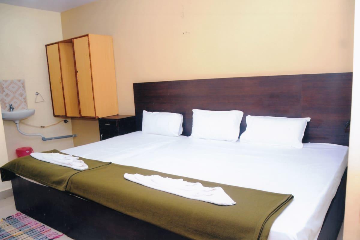 Divya Lodge Hajdarabad Zewnętrze zdjęcie