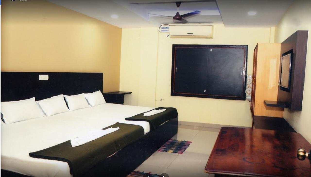 Divya Lodge Hajdarabad Zewnętrze zdjęcie