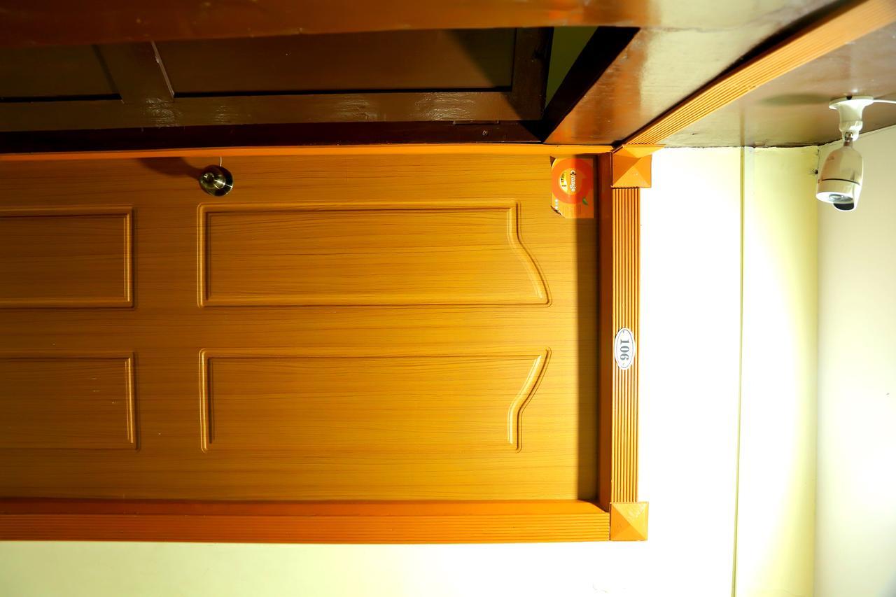 Divya Lodge Hajdarabad Zewnętrze zdjęcie